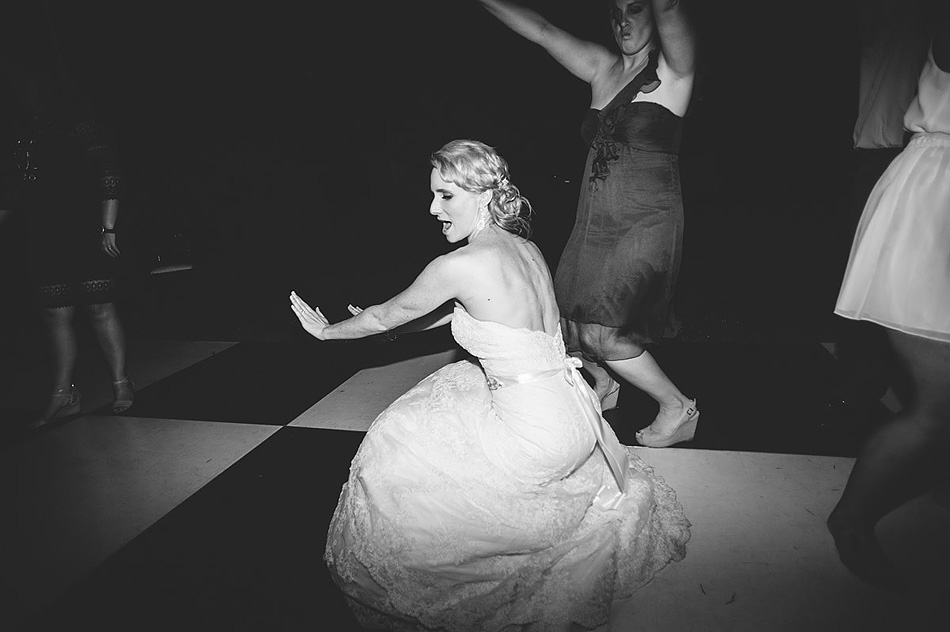 bride twerking on dancefloor wedding reception photography