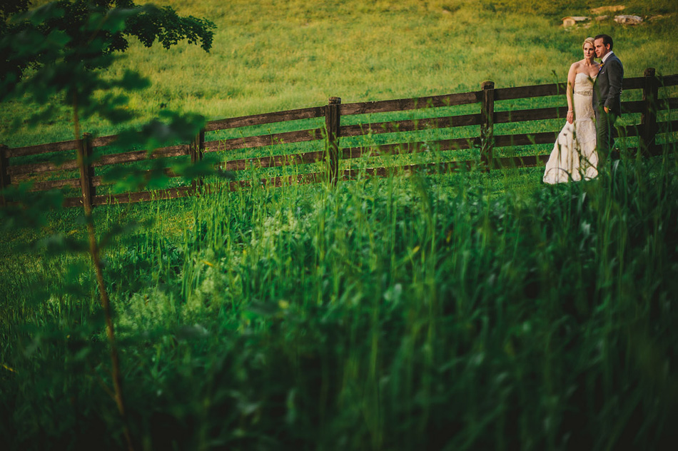 outdoor creative wedding photography field bride and groom portrait