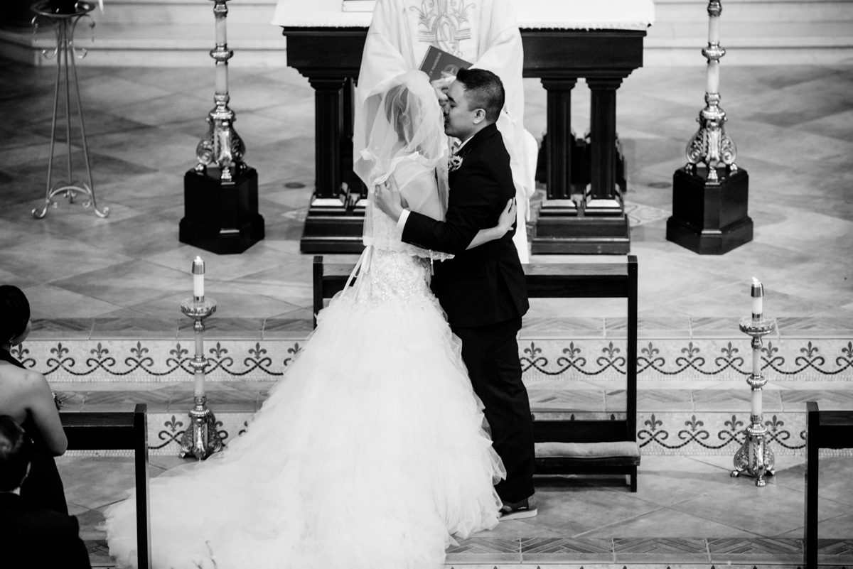 charleston wv wedding sacred heart ceremony first kiss