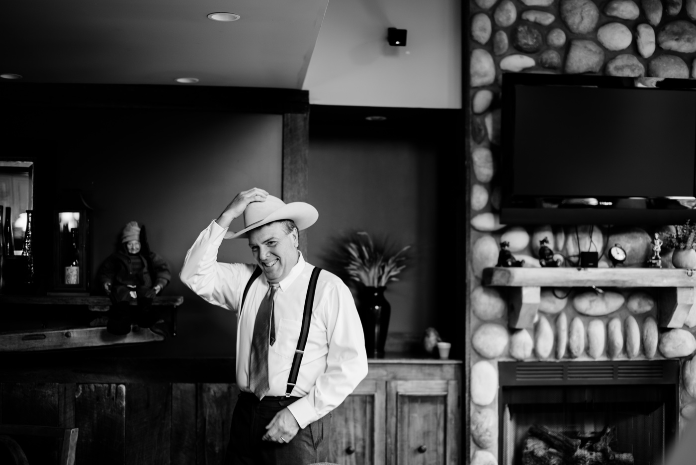 father of bride in cowboy hat