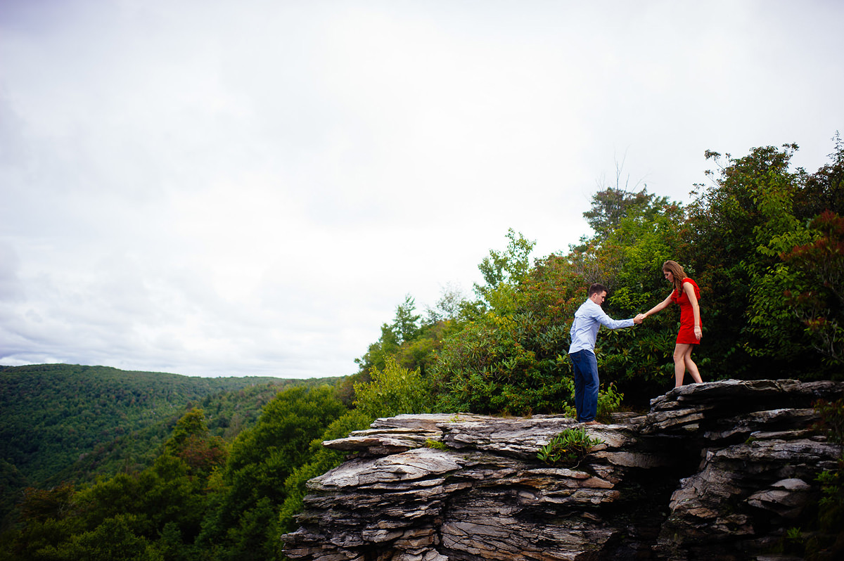 proposal pictures at blackwater falls lindy point overlook by pittsburgh photographers the oberports