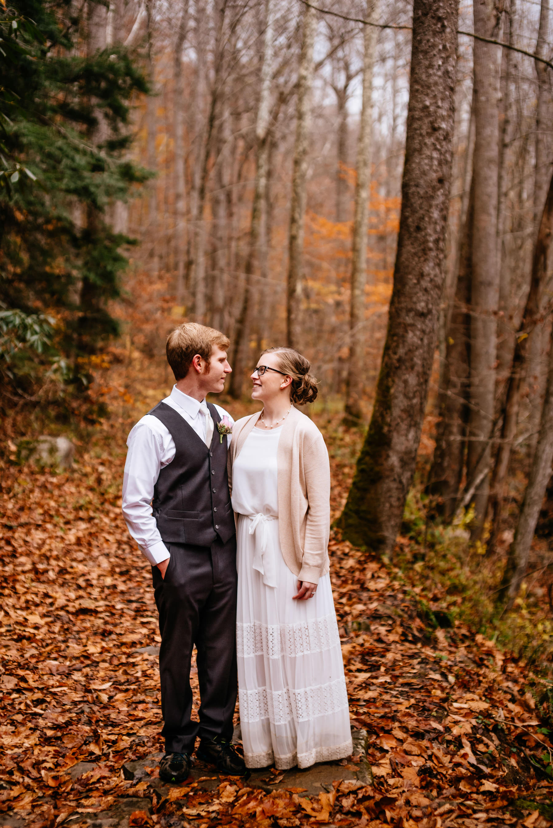 fall outdoor wedding portrait wv hiking elopement