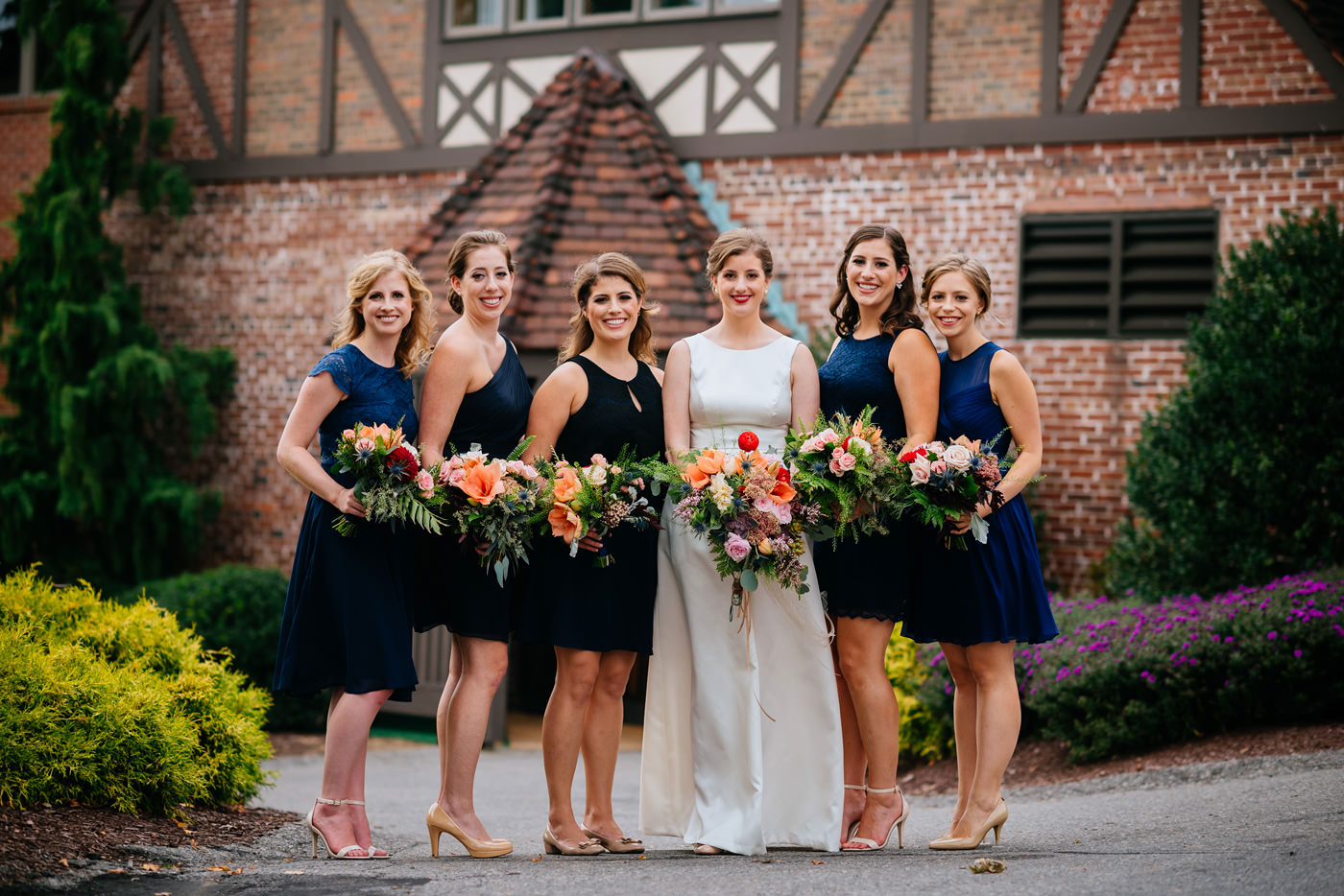 pittsburgh bride with bridesmaids pic
