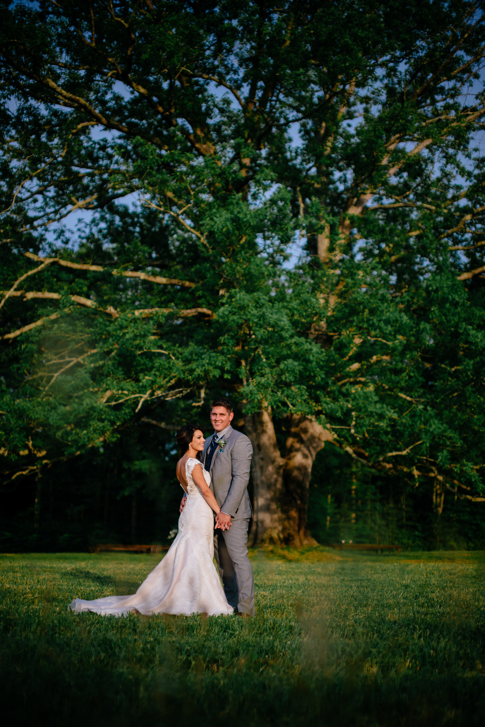 wedding portraits under white oak tree gaines estate fayetteville wv wedding