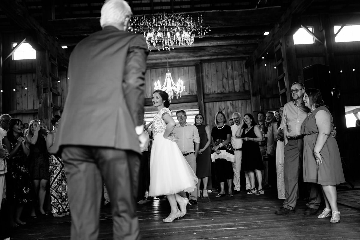 rustic acres pittsburgh wedding first dance