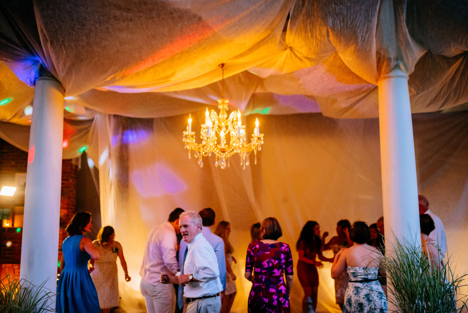 guests dancing during wedding reception gaines estate fayetteville wv wedding