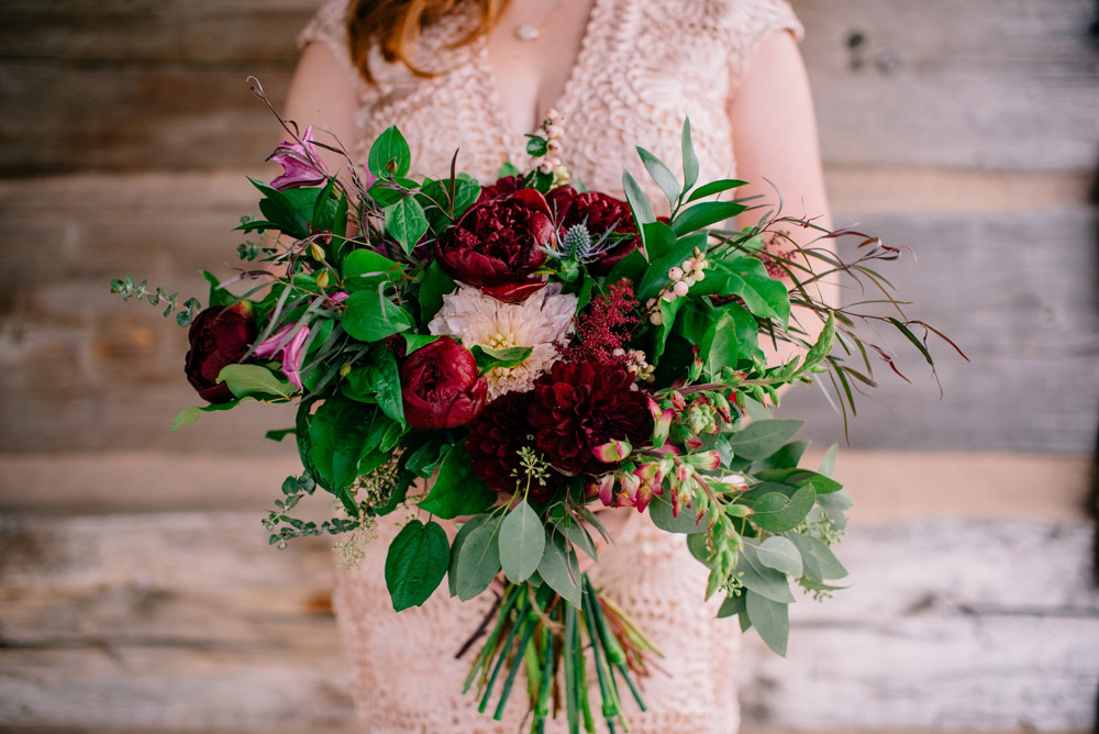 014b rustic outdoor wedding bouquet wildwood watters floral