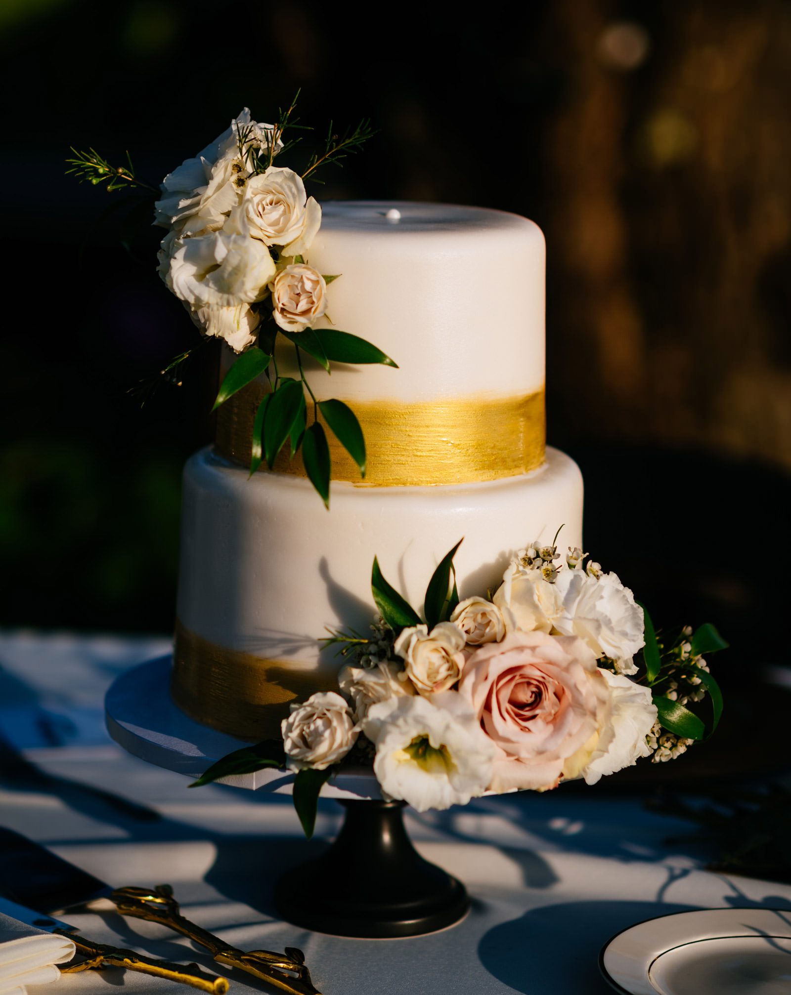 heavenly confections wedding cake