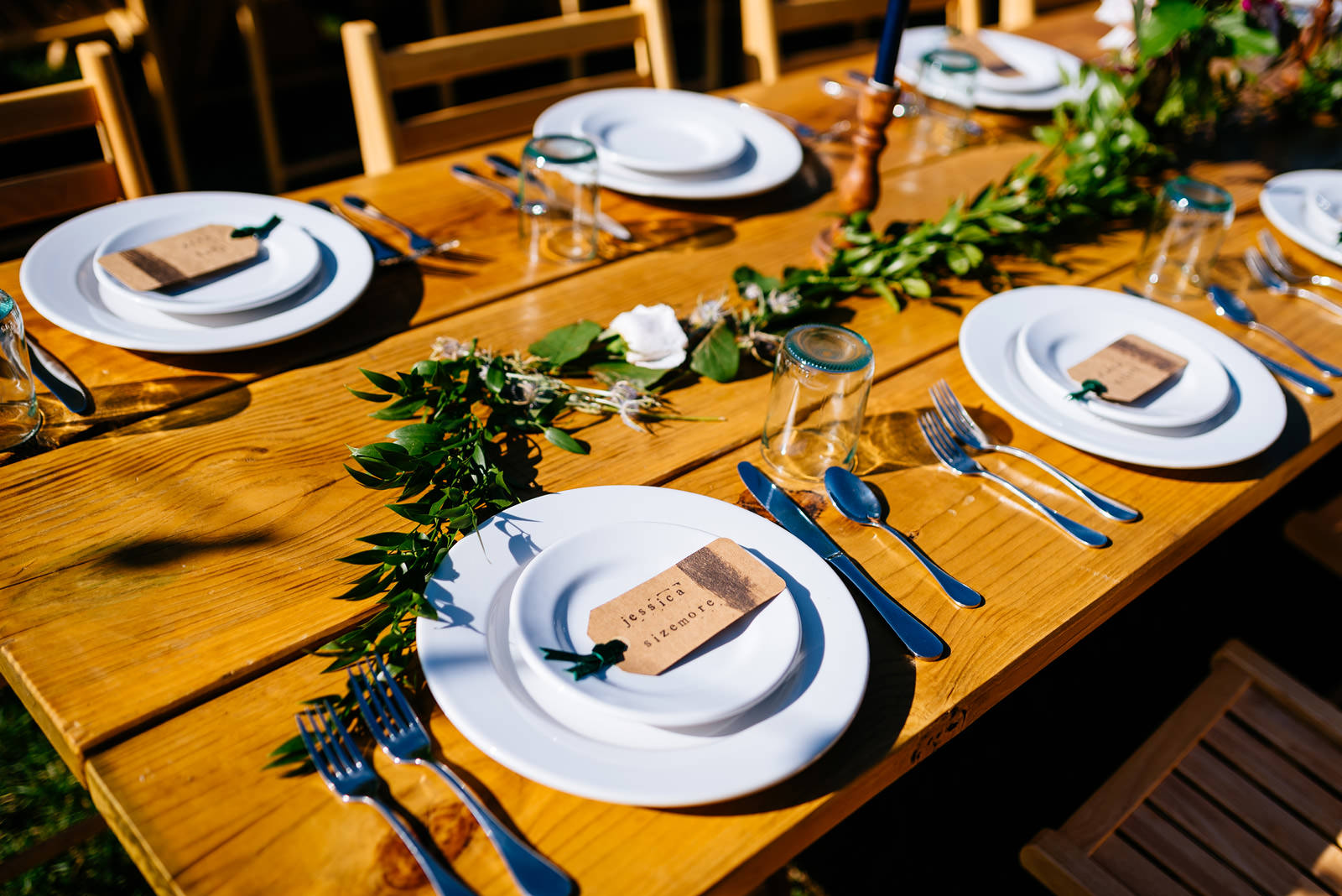 pretty place settings with customize name tags